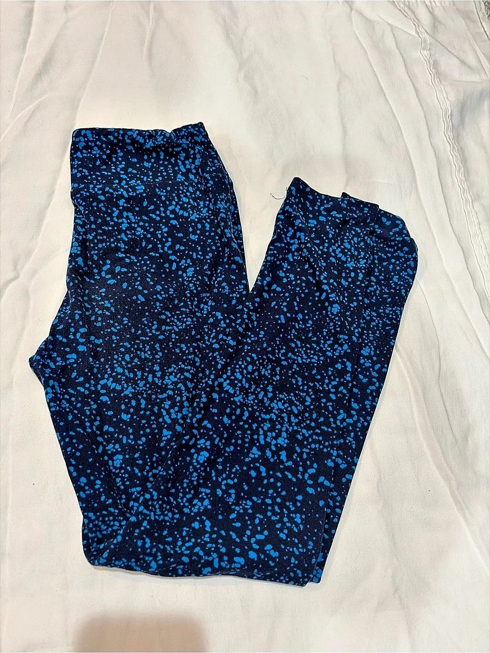 LuLaRoe Blue on blue tween Printed Leggings